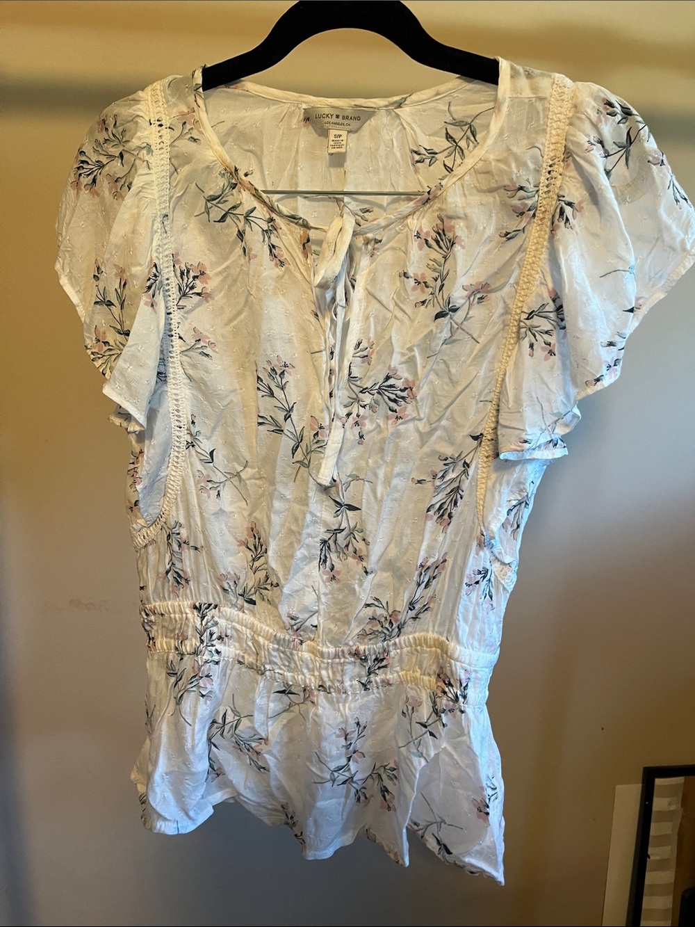 Lucky Brand White Floral Tie-Neck Peplum Blouse